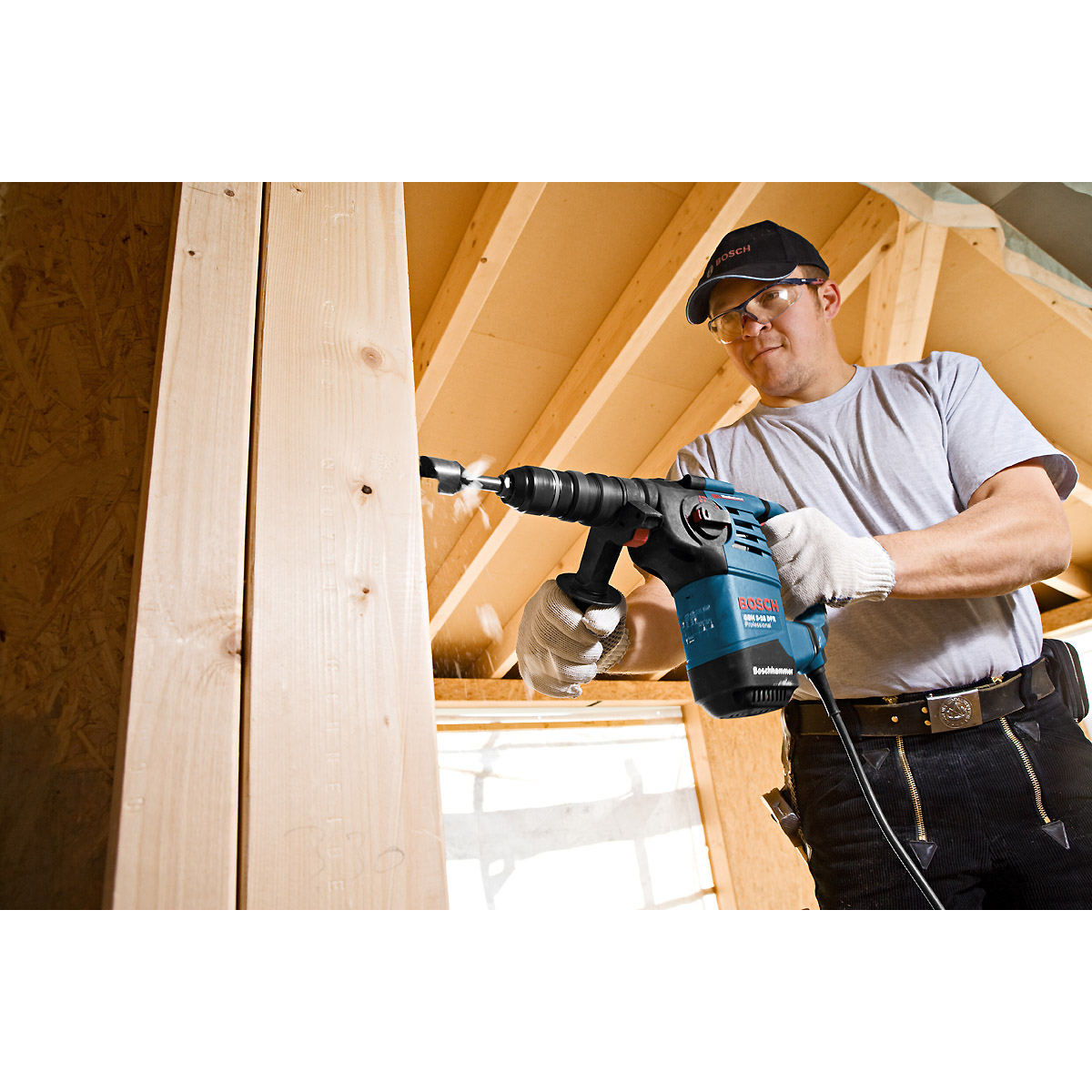 Bosch Bohrhammer mit SDS plus GBH 3-28 DFR, L-BOXX