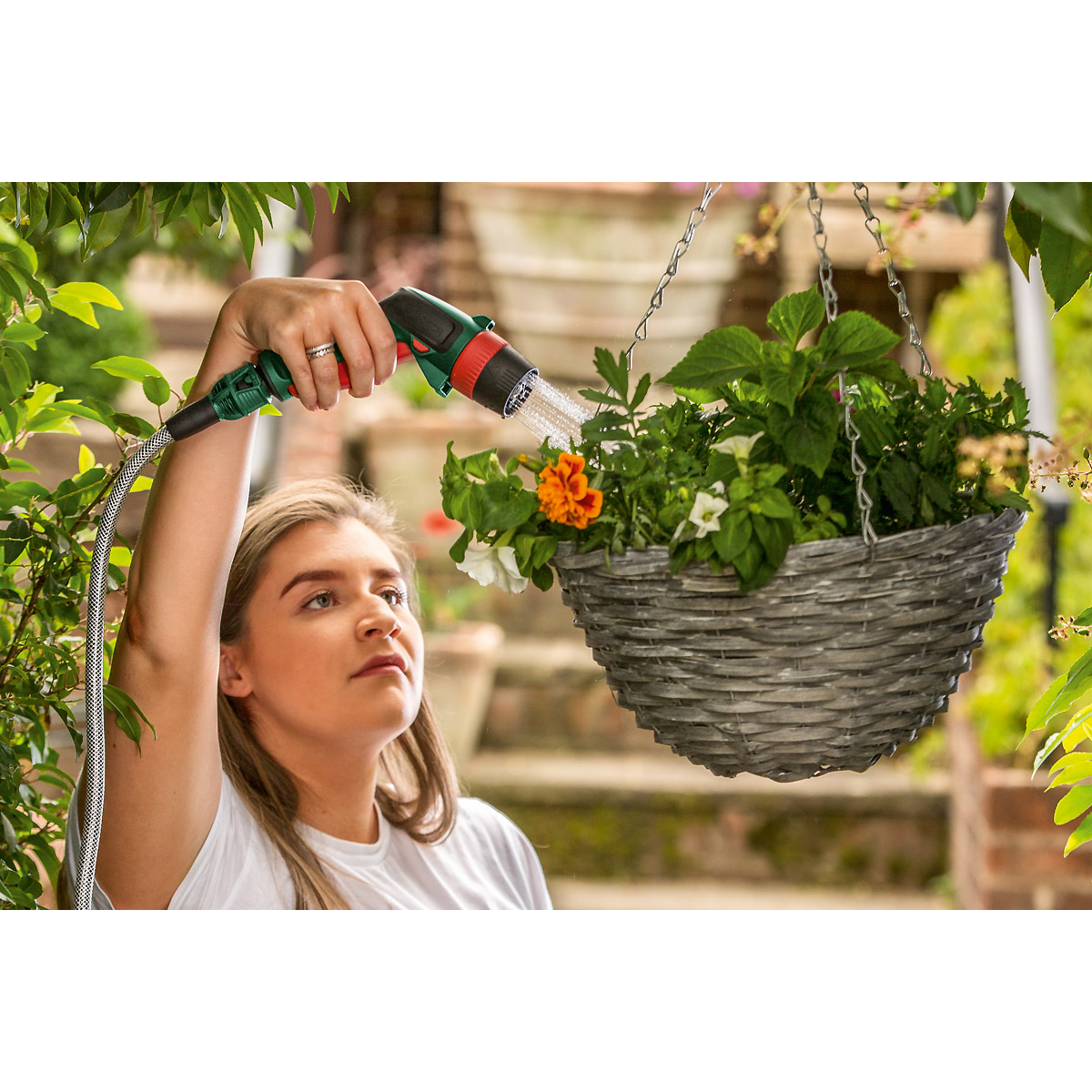 Bosch Akku-Reinigungsgeräte für den Außenbereich Fontus 18V