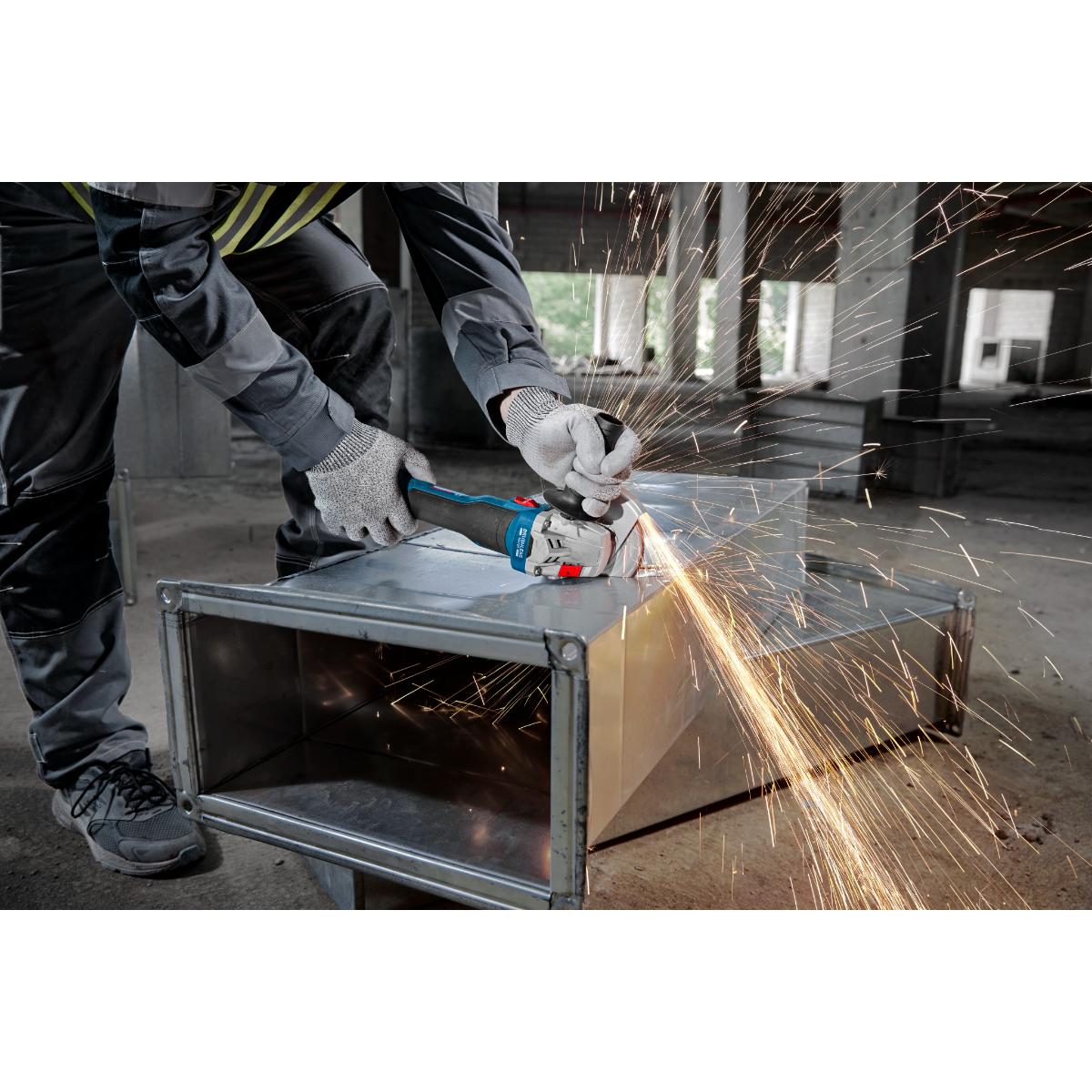 Bosch Akku-Winkelschleifer GWS 18V-8