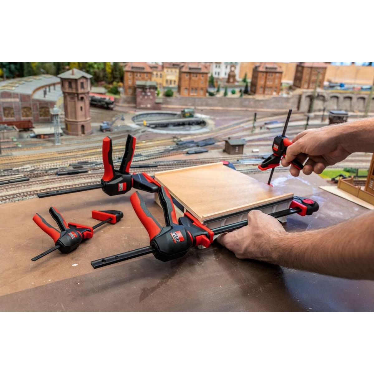 Bessey Einhandzwinge EZ360