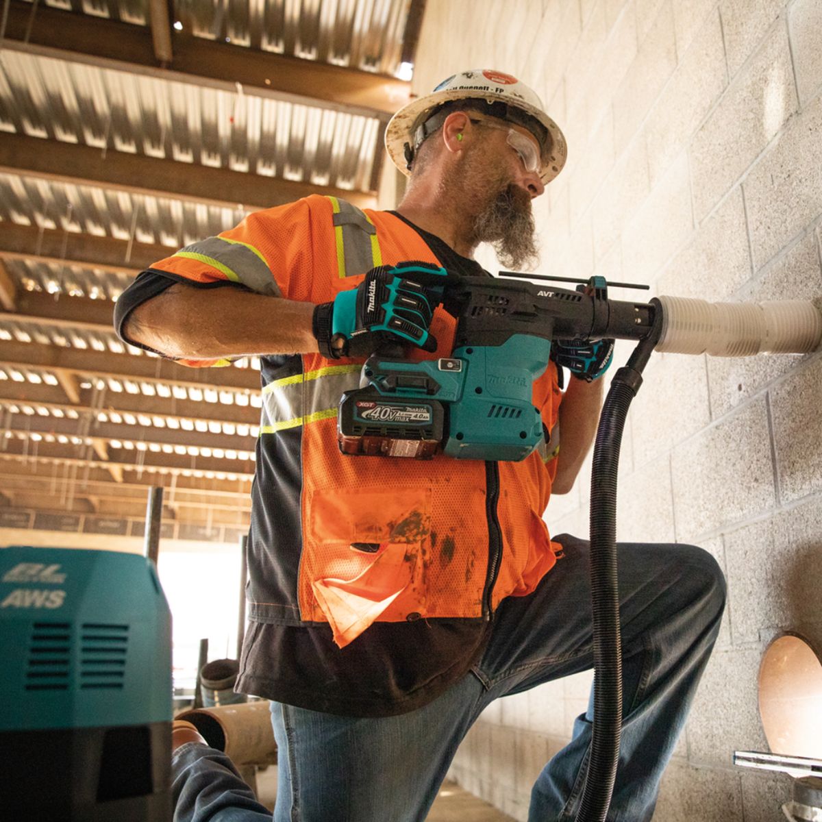 Makita Akku-Kombihammer 40V max. mit Schnellwechselfutter (ohne Akkus, ohne Ladegerät) HR009GZ