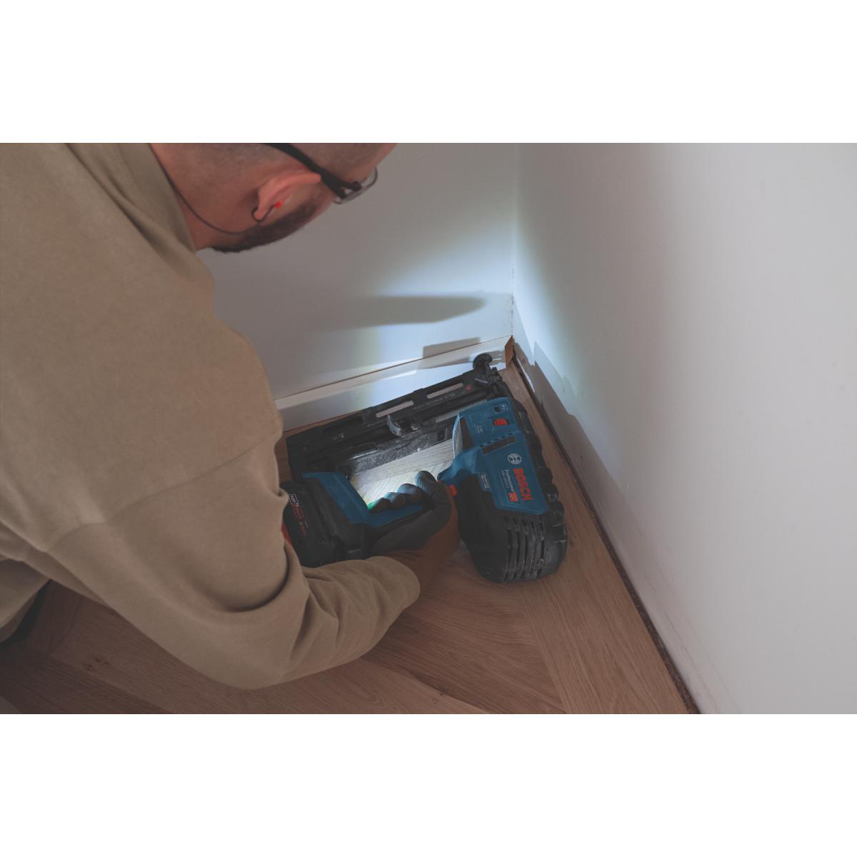 Bosch Akku-Holznagler GNH 18V-64-2 solo