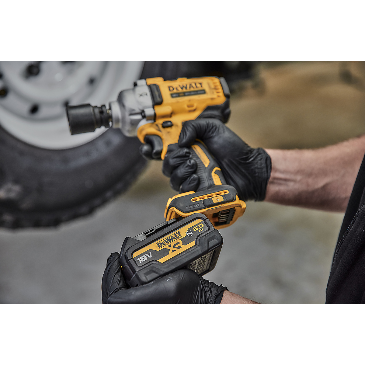 DEWALT Akku-Schlagschrauber 1/2 Zoll XR 18V 813 Nm Basisversion