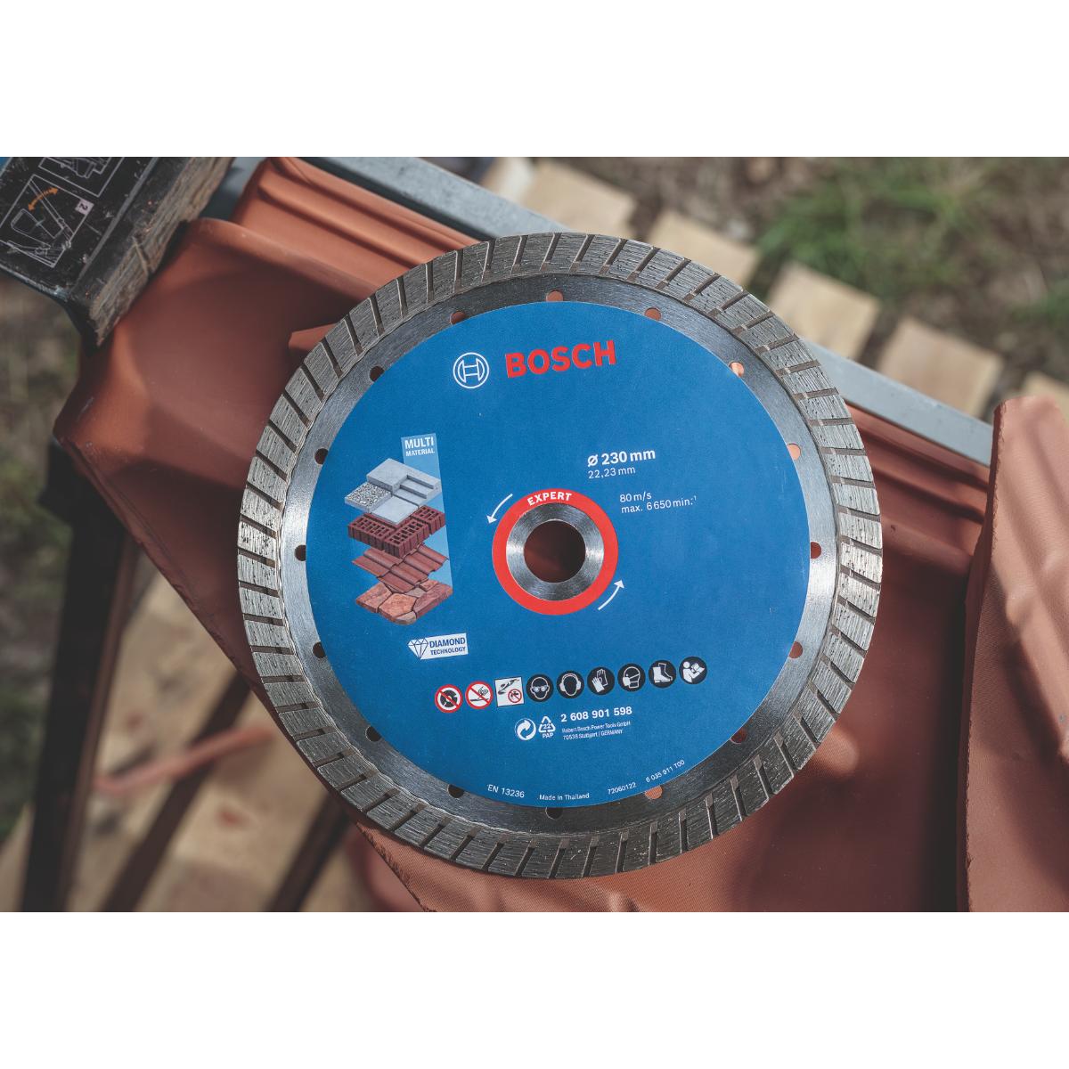 Bosch EXPERT MultiMaterial X-LOCK Diamanttrennscheiben, 22,23 x 2,4 x 12 mm