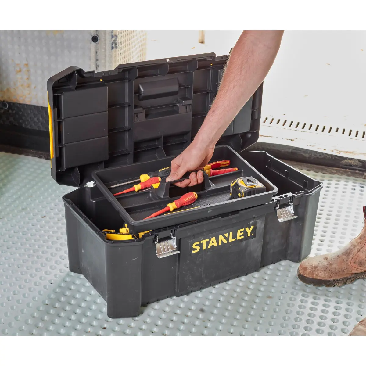 STANLEY Kunststoffbox Essential 26 Zoll 