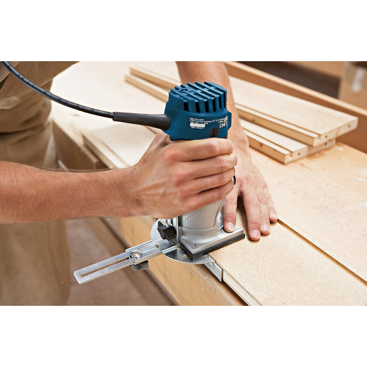 Bosch Kantenfräse GKF 600, mit Handwerkerkoffer