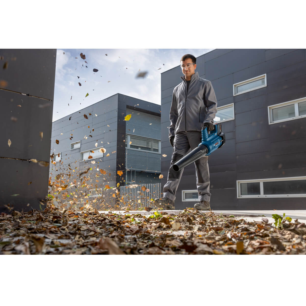 Bosch Laubbläser GBL 18V-750 Professional