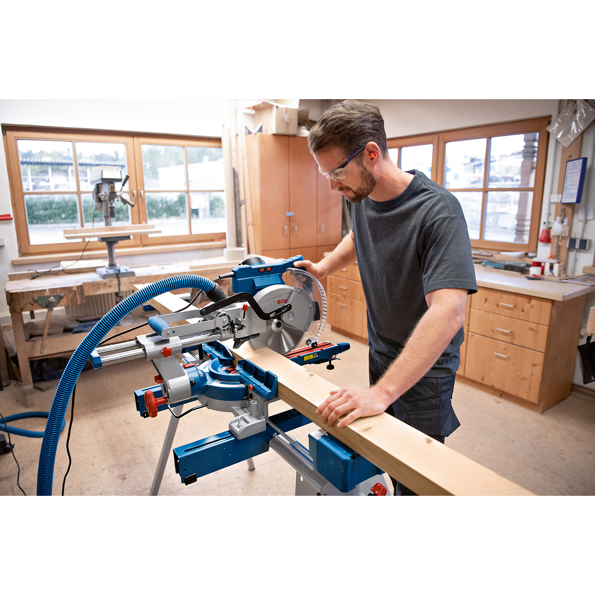 Bosch Kapp- und Gehrungssäge GCM 305-254 D