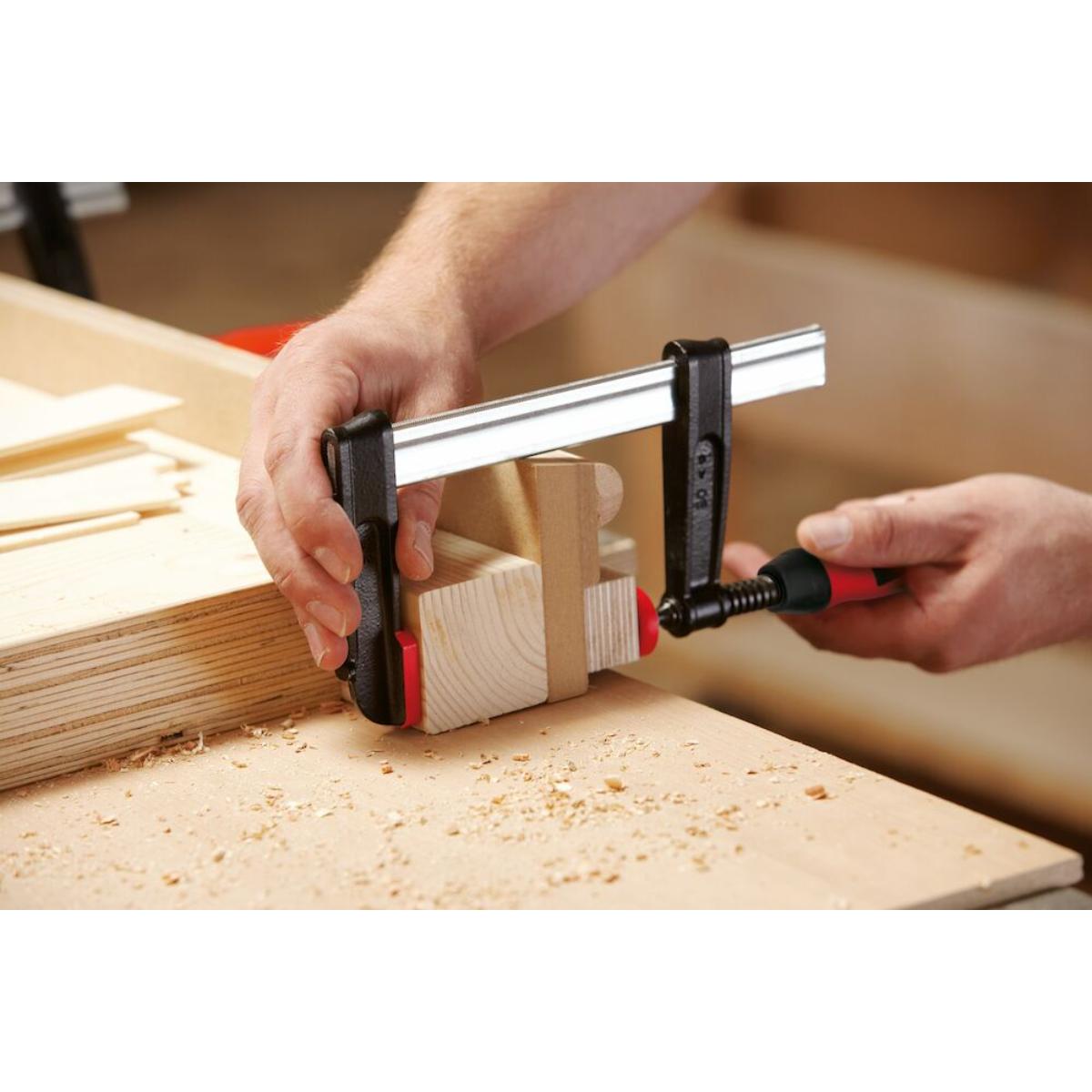 Bessey Temperguss-Schraubzwinge TPN mit 2-Komponenten-Kunststoffgriff