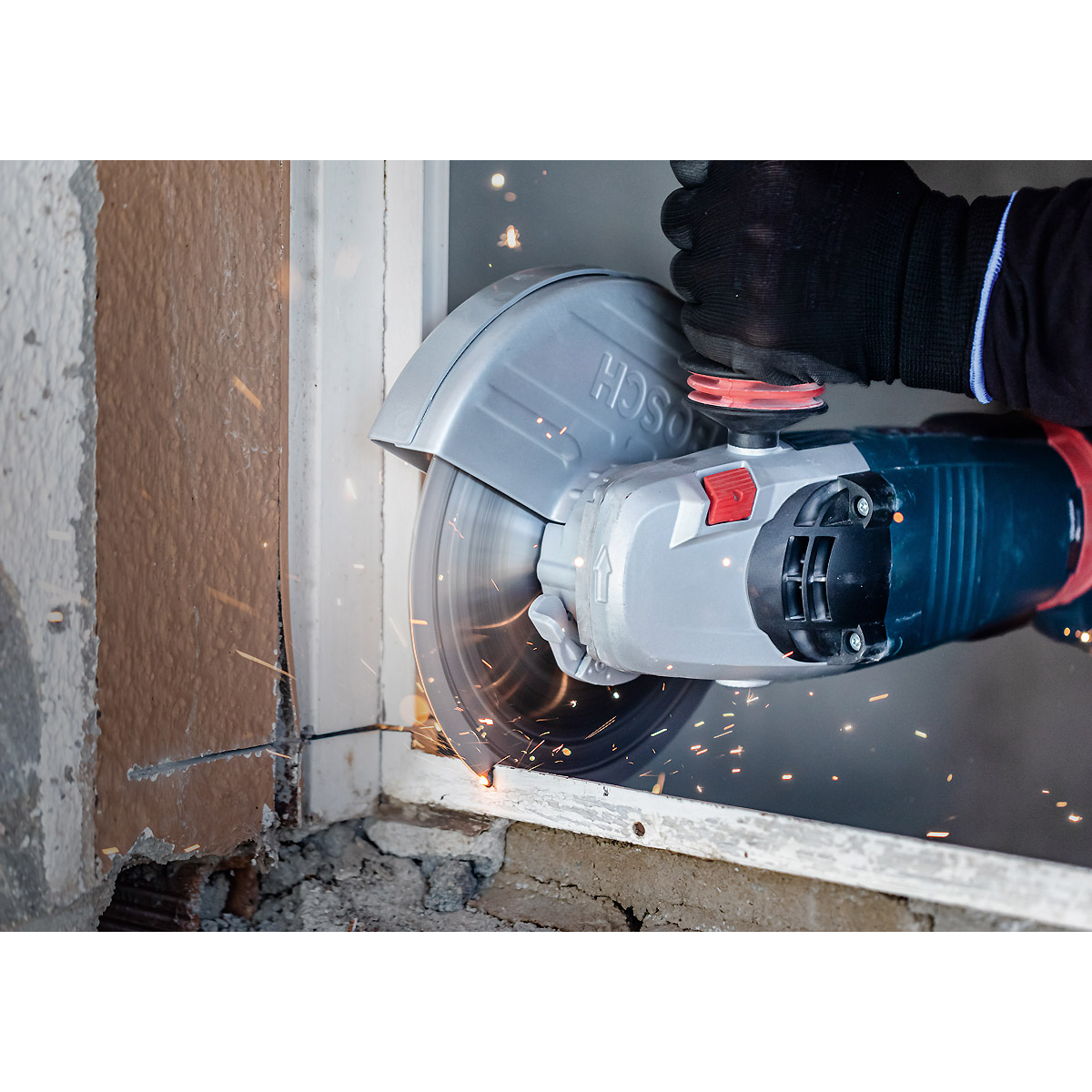 Bosch EXPERT MultiMaterial Diamanttrennscheiben, ür große Winkelschleifer mit Spannmutter