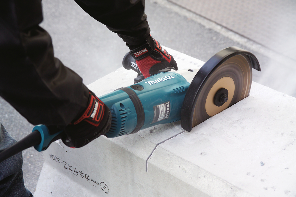 Makita Winkelschleifer  - GA9040RF01