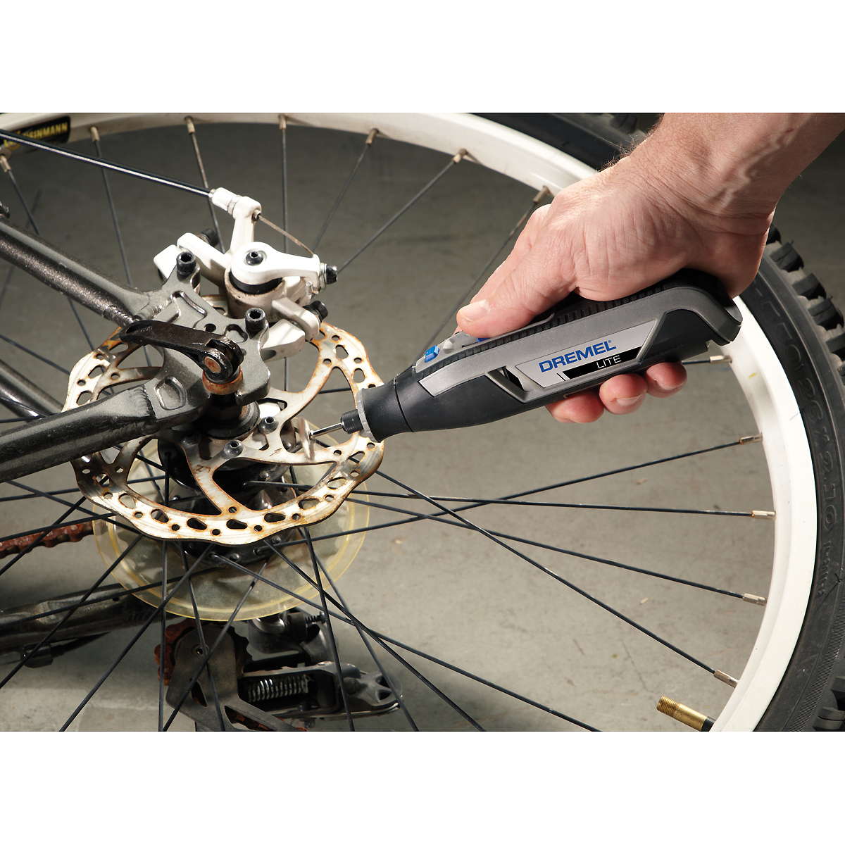 DREMEL 7760-15 Akku-Multifunktionswerkzeug 3,6 V mit 15 Zubehöre