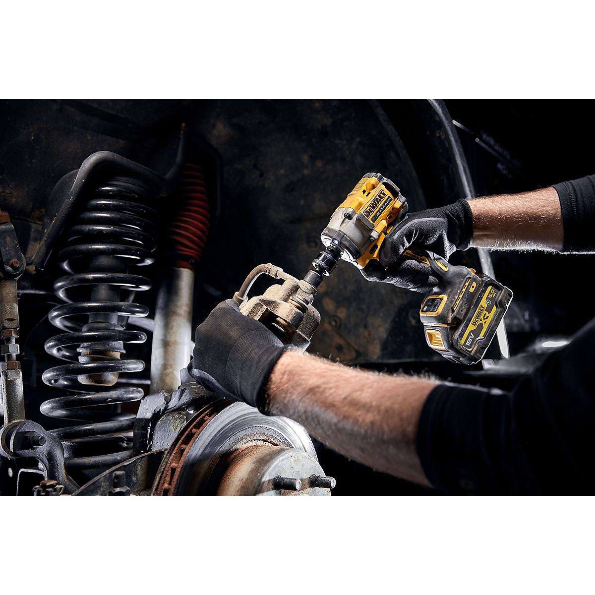 DEWALT Akku-Schlagschrauber 3/8 Zoll XR 18V 406Nm Spezialausführung + 2 Akku + Schnellladegerät
