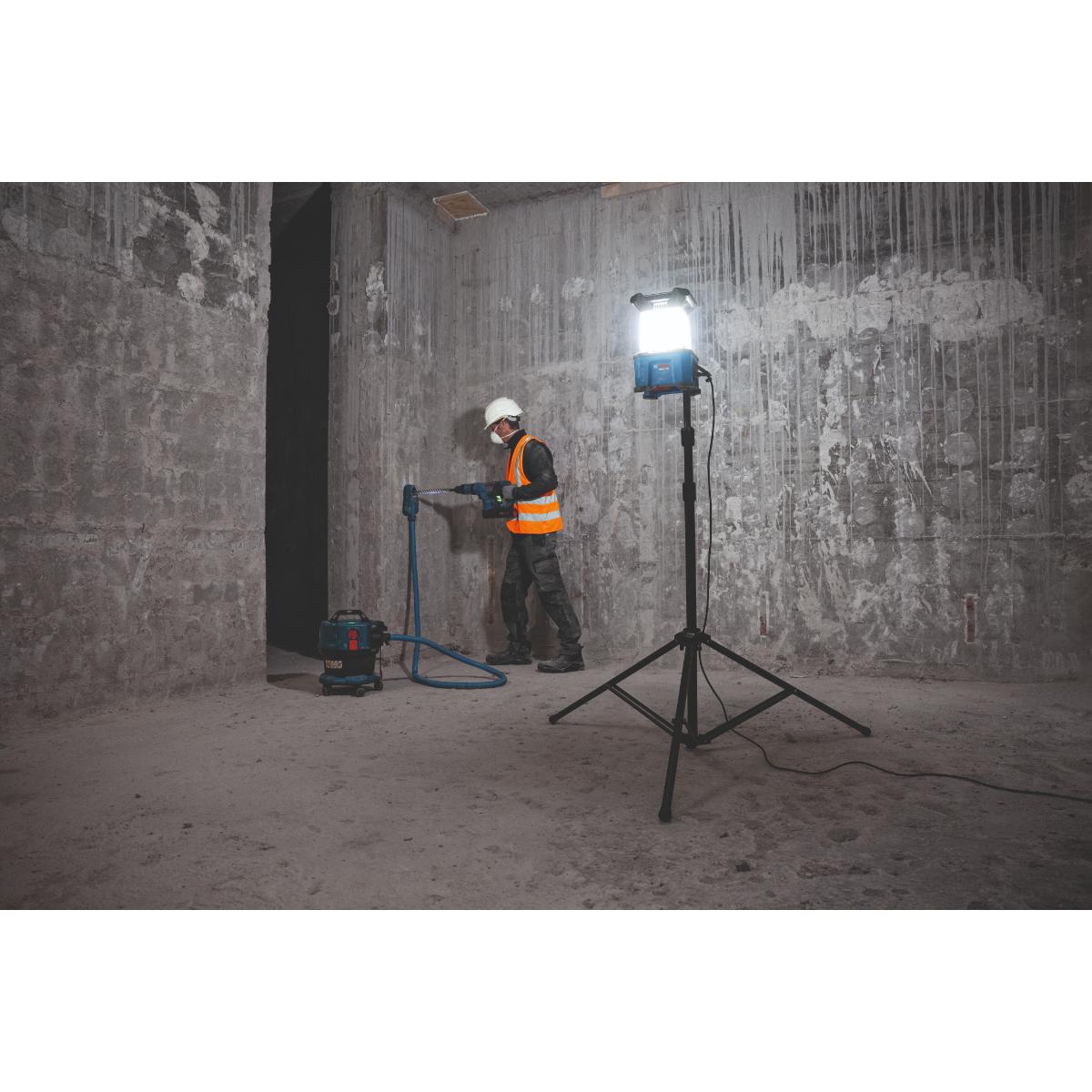 Bosch Akku-Bauleuchte GLA 18VH-7500 + Kaltgerätekabel