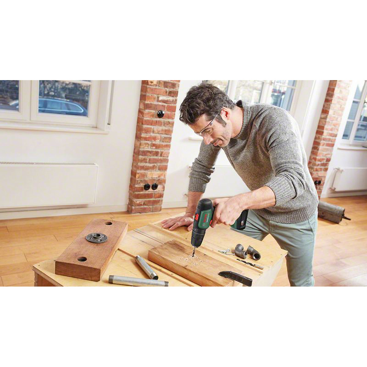 Bosch Akku-Zweigang-Schlagbohrschrauber UniversalImpact 18V + SystemBox 2