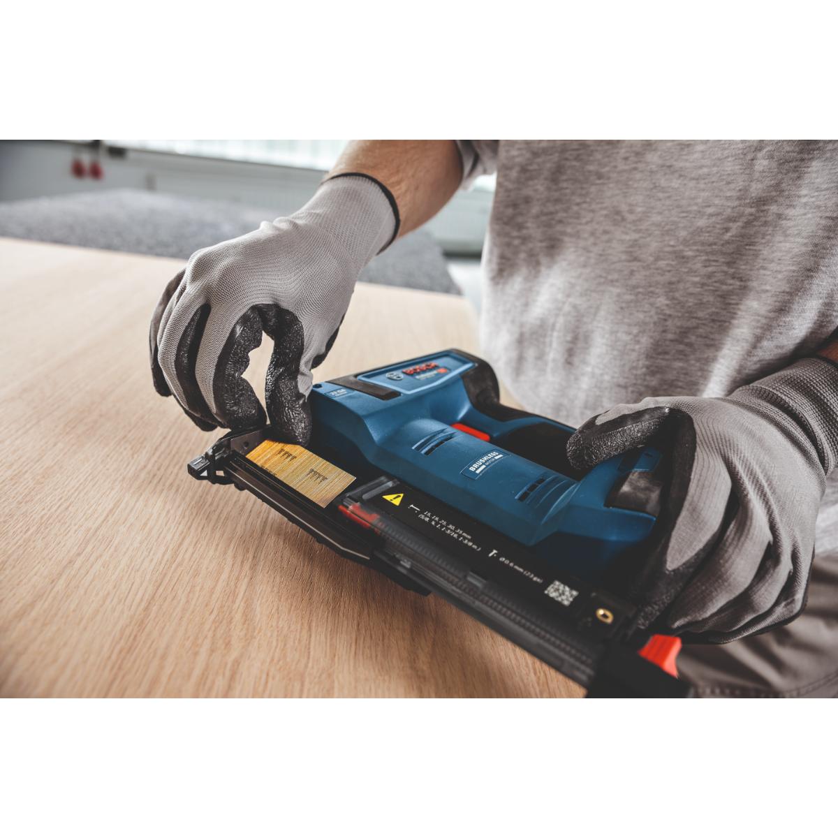 Bosch Akku-Holznagler GNH 18V-35