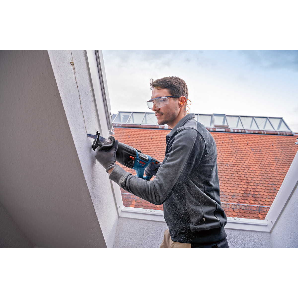 Bosch Akku-Säbelsäge BITURBO GSA 18V-28 mit Säbelsägeblatt Solo