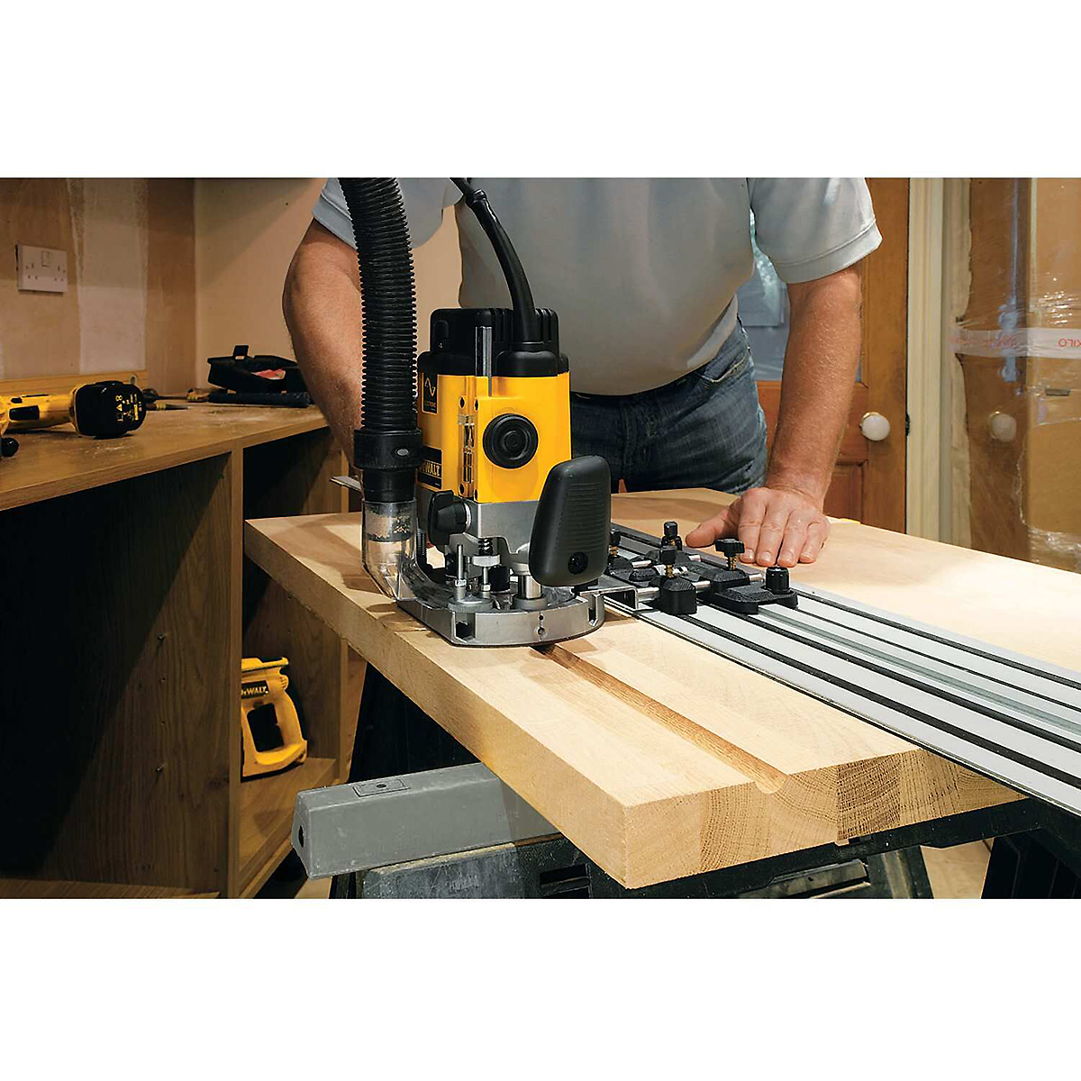 DEWALT Führungsschienen Adapter für Oberfräsen