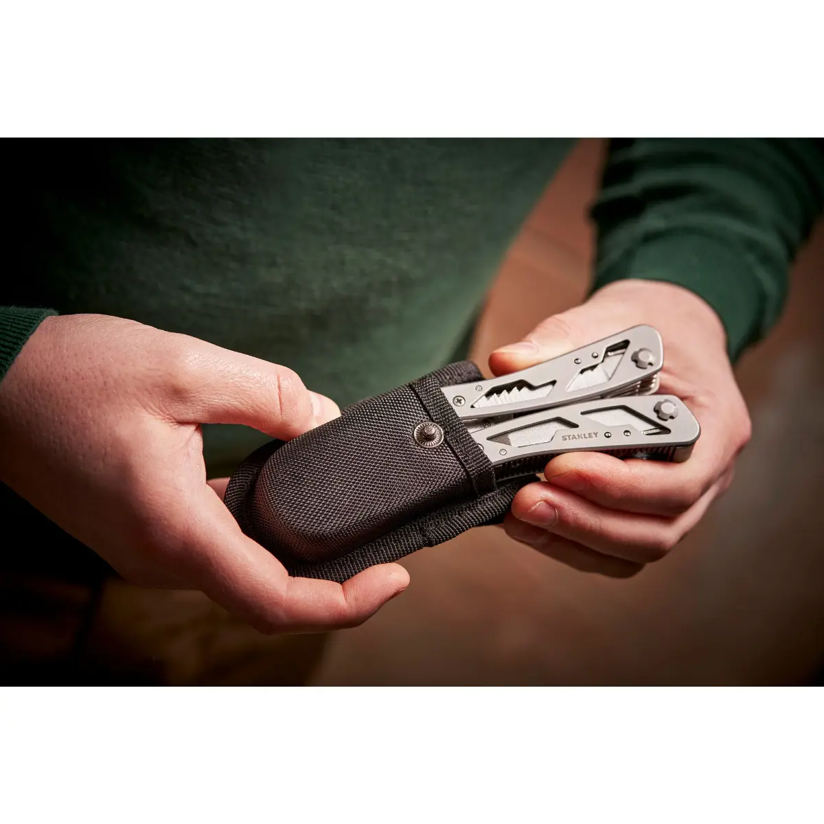 STANLEY Multifunktionswerkzeug 12-in-1 m. Tasche Rostfreier Stahl