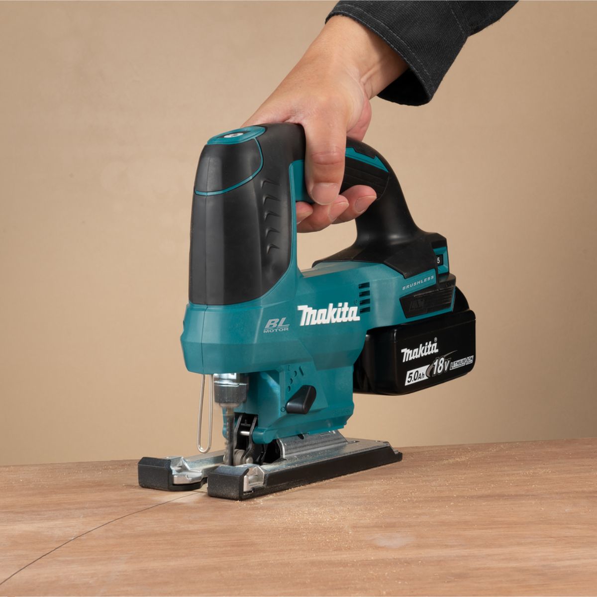 Makita Akku-Pendelhubstichsäge 18V (ohne Akku, ohne Ladegerät) DJV184Z
