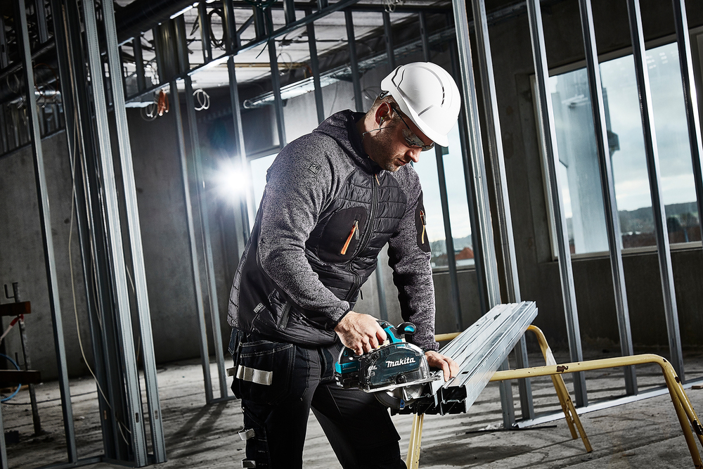 Makita Akku-Metallhandkreissäge  - DCS553RTJ