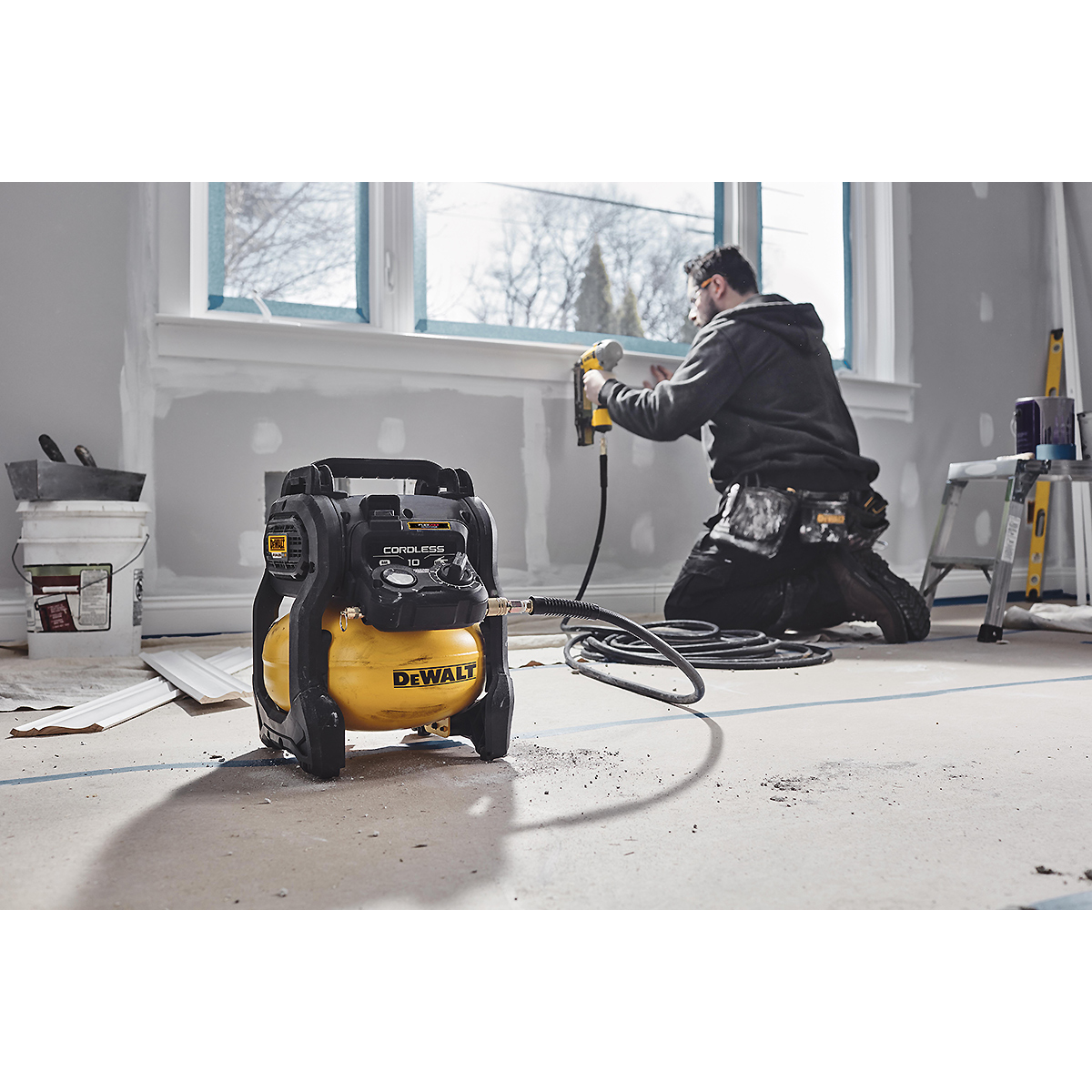DEWALT Akku-Kompressor 18V 10 Liter