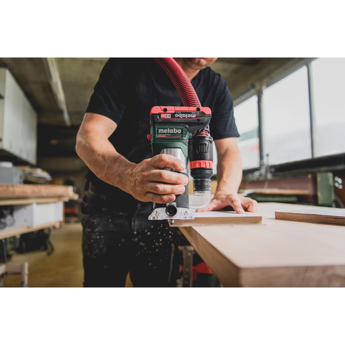 Metabo Akku-Kantenfräse FMV 18 LTX BL 8 - Spannzange 1/4 Zoll, metaBOX 145 L