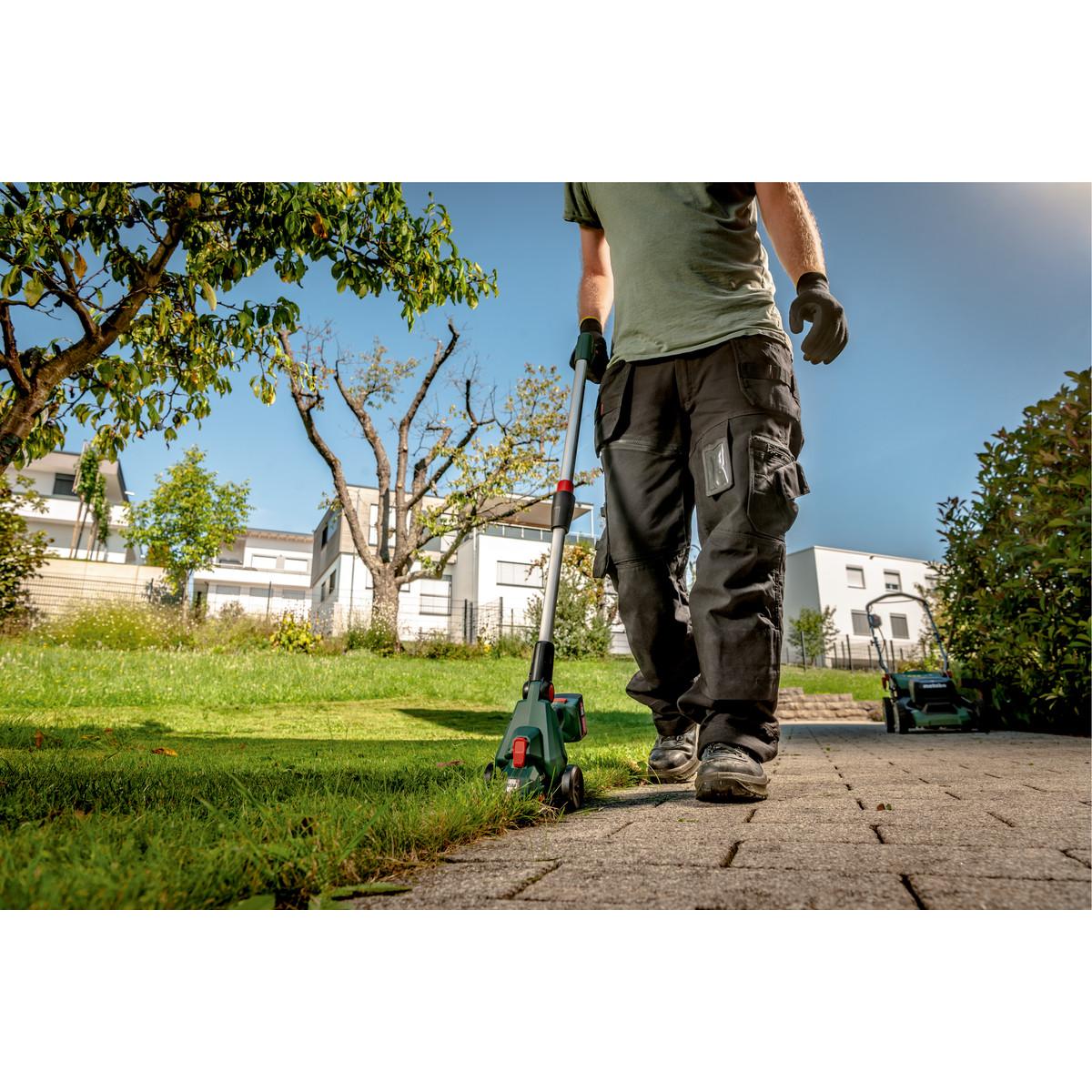 Metabo Akku-Strauch- und Grasschere PowerMaxx SGS 12 Q Werkzeugtasche - 12V 1x2Ah Li-Power + SC 30