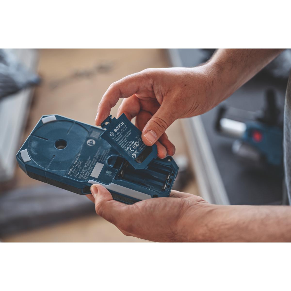 Bosch Ortungsgerät GMS 120-27 mit Tasche 2 x 1,5 V LR6-Batterie (AA)