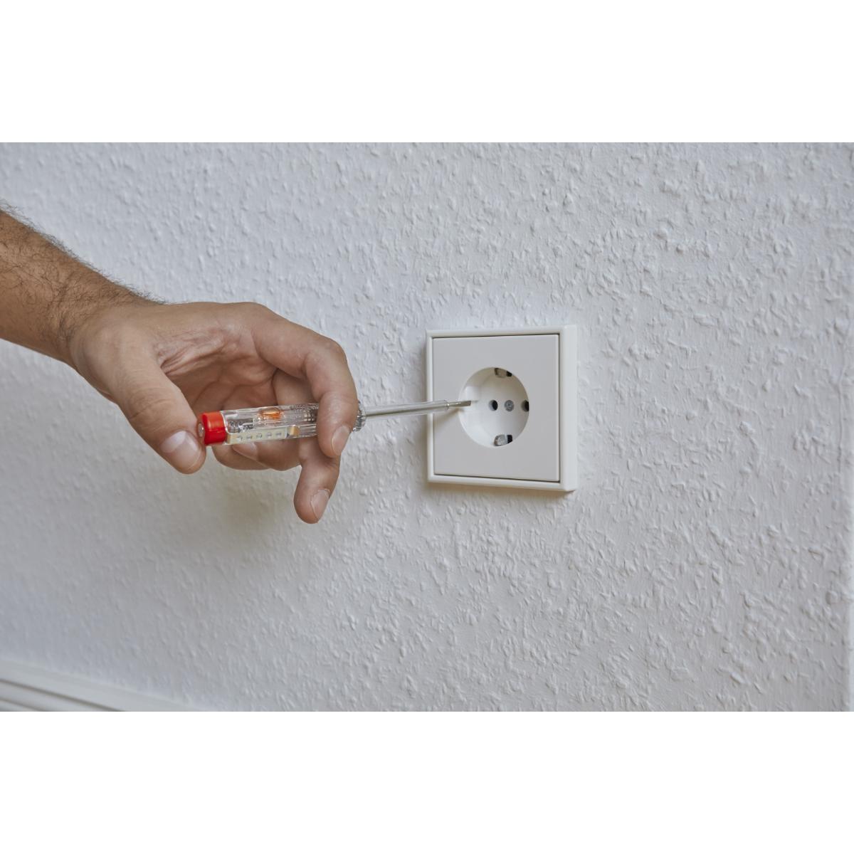 Wiha Spannungsprüfer 120-250 Volt Schlitz transparent, mit Ansteckclip
