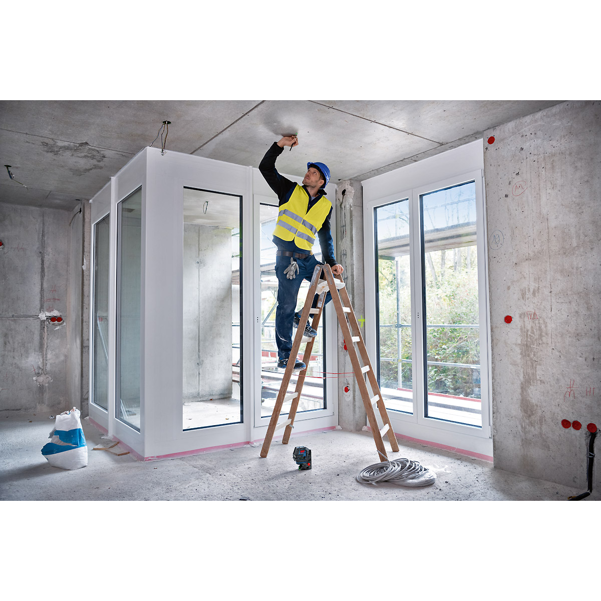 Bosch Kombilaser GCL 2-50 G mit Baustativ