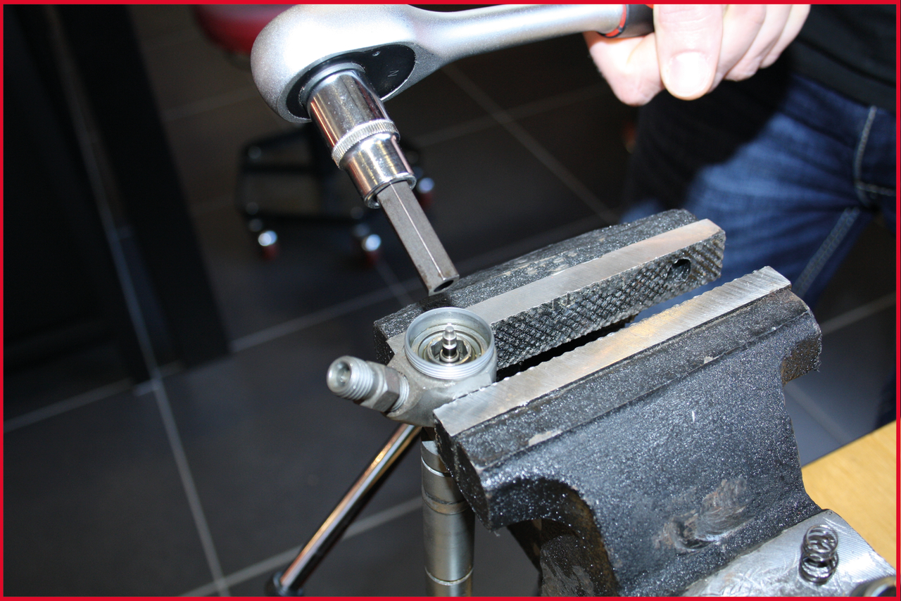 KS Tools Stecknuss Innensechskant, gebohrt, 10mm