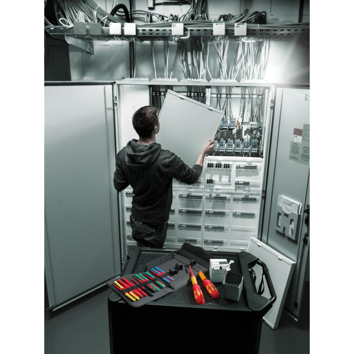 Wera Kraftform Kompakt VDE Safe-Torque Speed Schaltschrank 1, 23-teiliges Set