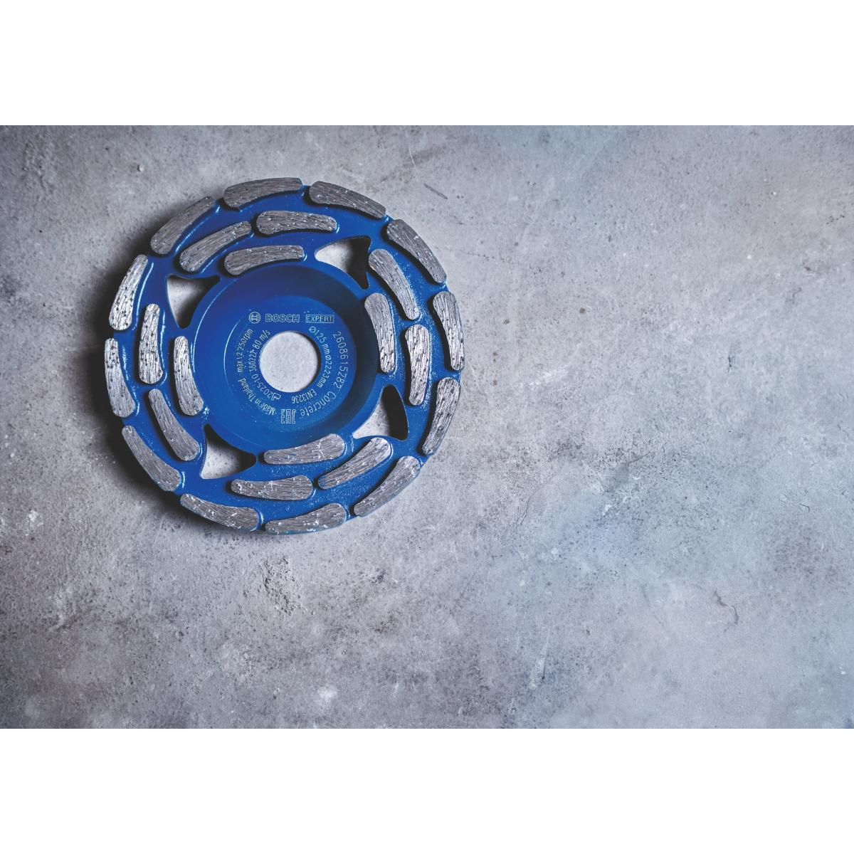 Bosch EXPERT Concrete Topfscheibe long life, 180×22,23×5 mm