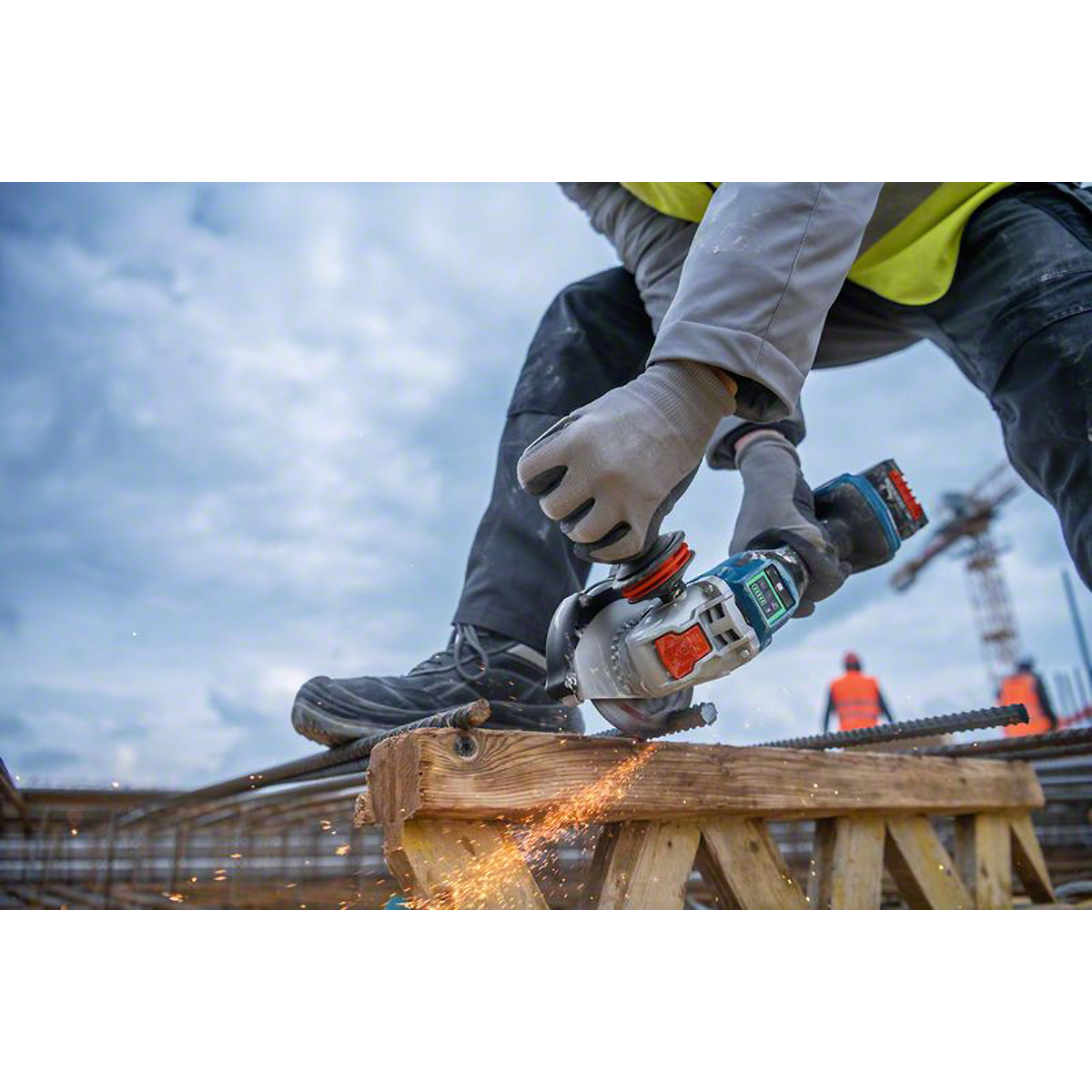 Bosch Akku-Winkelschleifer BITURBO mit X-LOCK GWX 18V-15 PSC