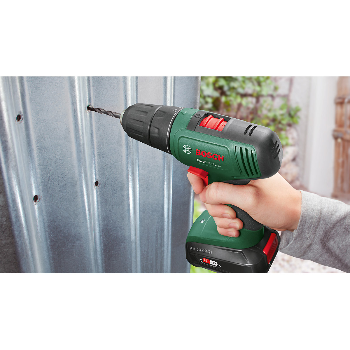 Bosch Akku-Bohrschrauber EasyDrill 18V-40: 2x Akkupack PBA 18V 2.0Ah W-B