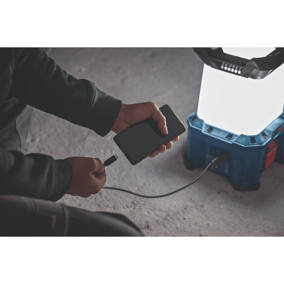 Bosch Akku-Bauleuchte GLA 18VH-7500 + Kaltgerätekabel