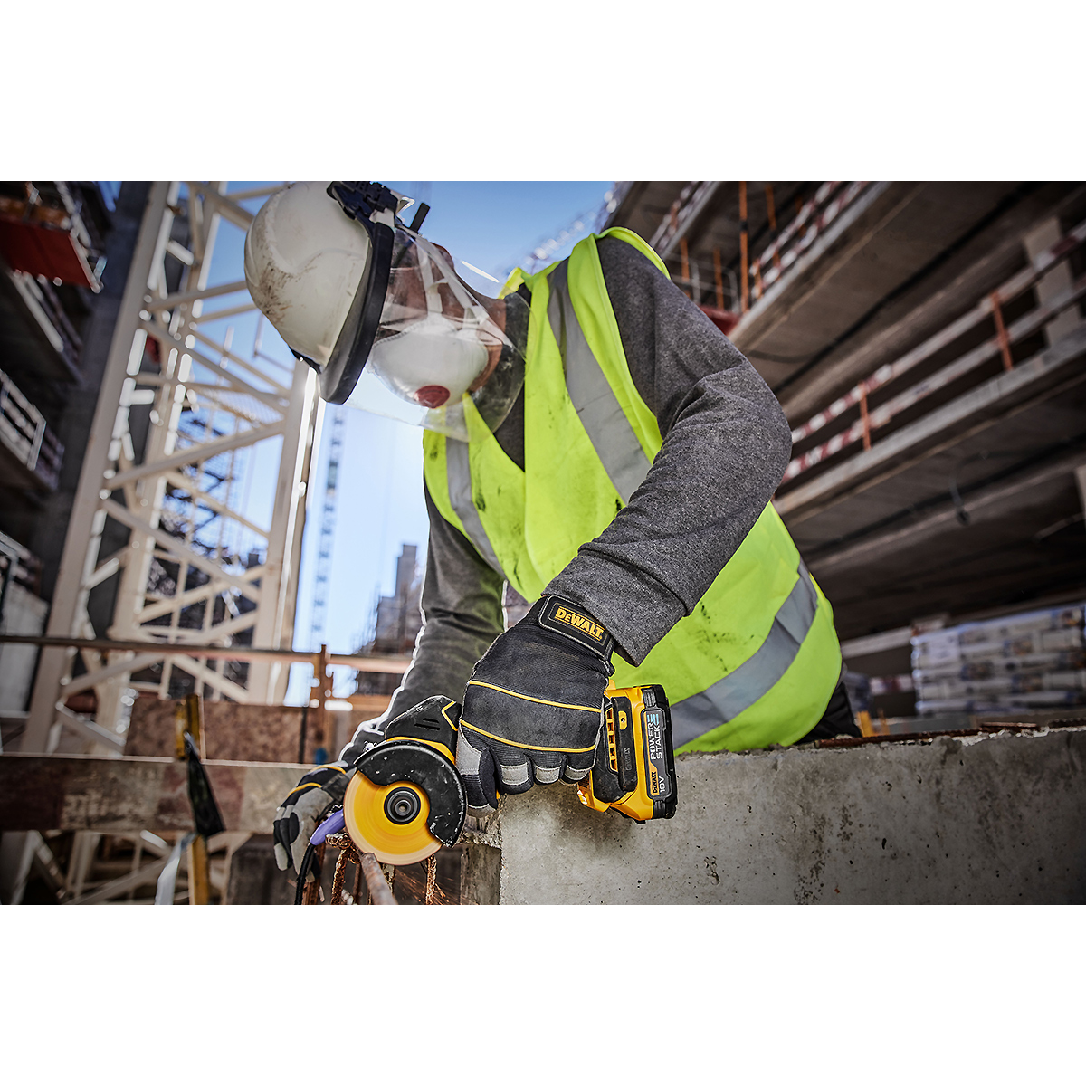 DEWALT Akku-Multimaterialschneider 18V 76mm
