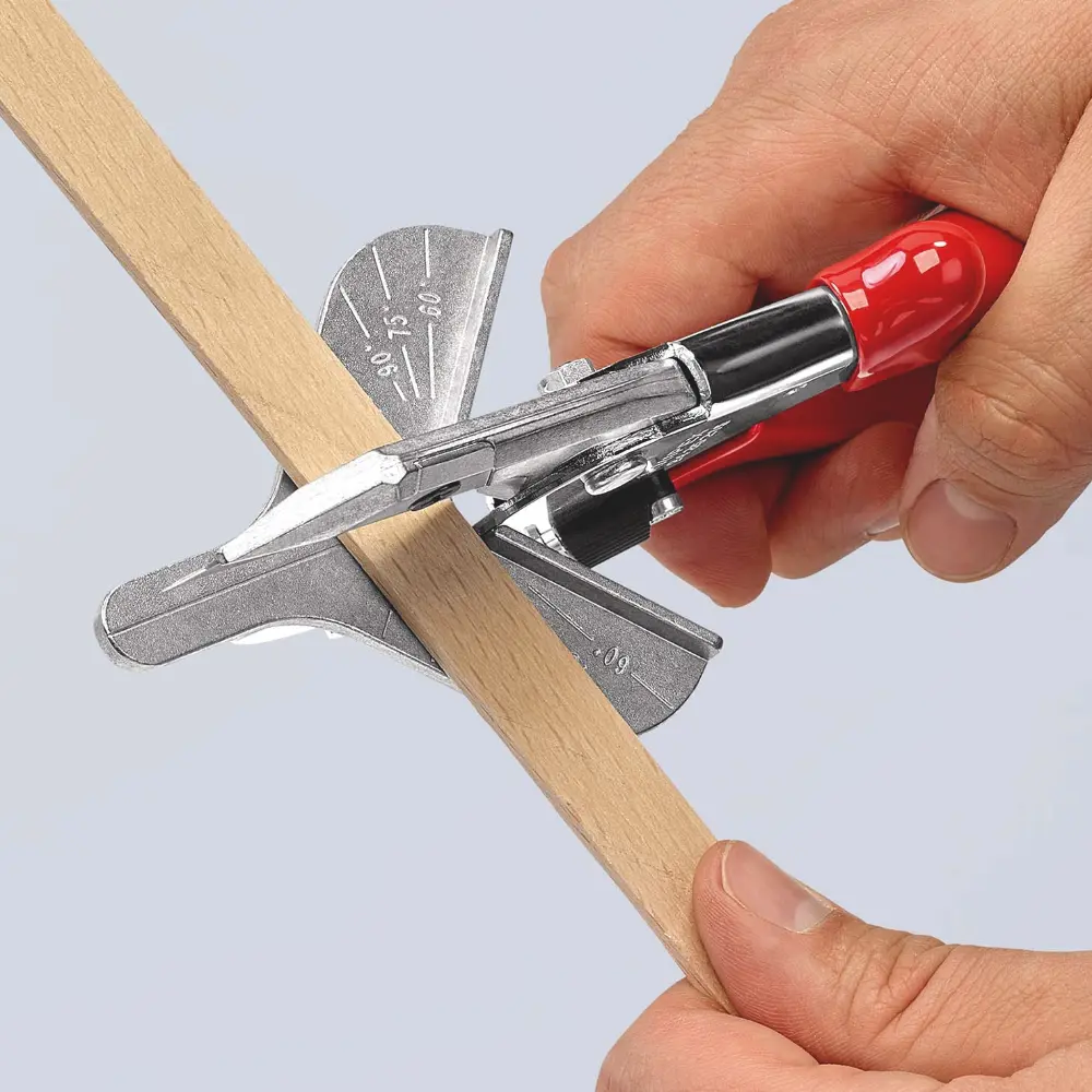 KNIPEX Gehrungsschere für Kunststoff- und Gummiprofile mit Kunststoff-Hüllen verchromt 215 mm