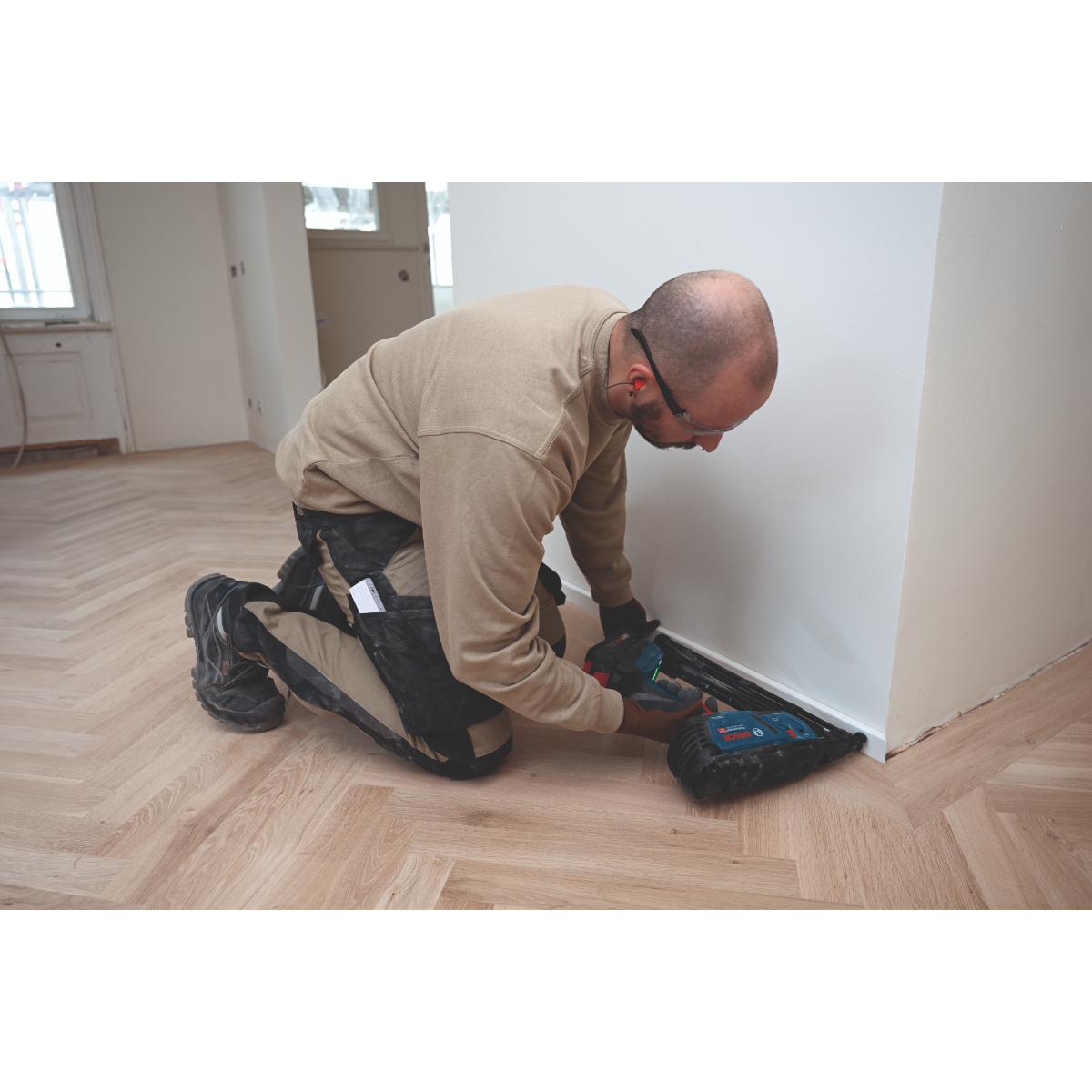 Bosch Akku-Holznagler GNH 18V-64 MD solo