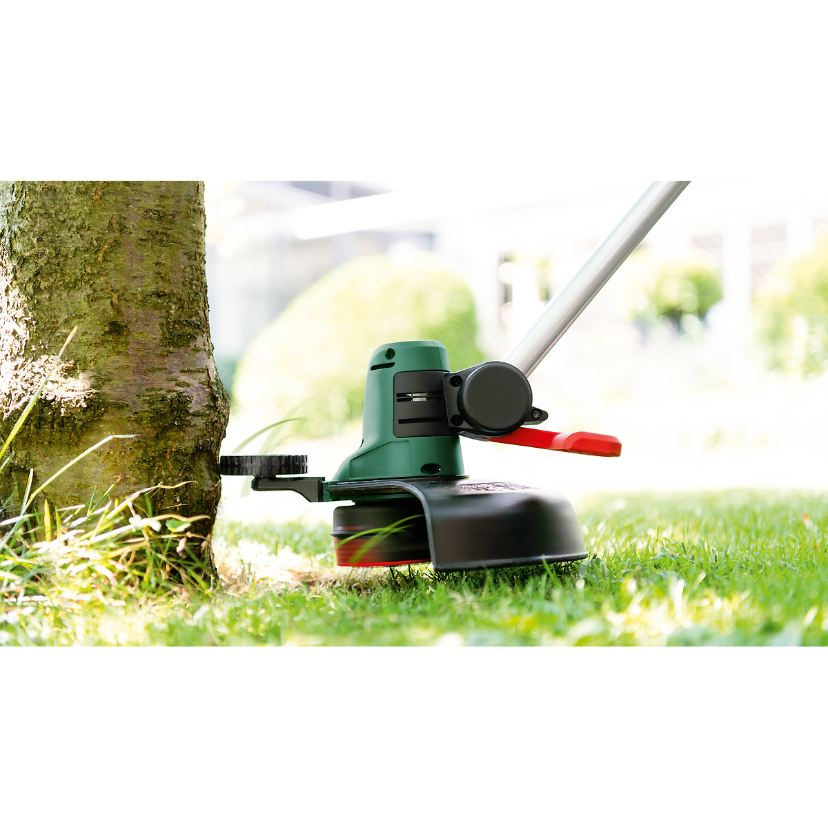 Bosch Akku-Rasentrimmer UniversalGrassCut 18V-26