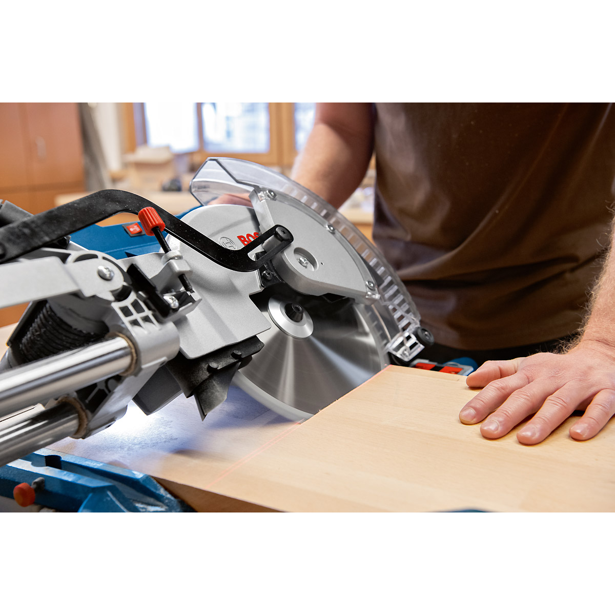 Bosch Kapp- und Gehrungssäge GCM 305-254 D