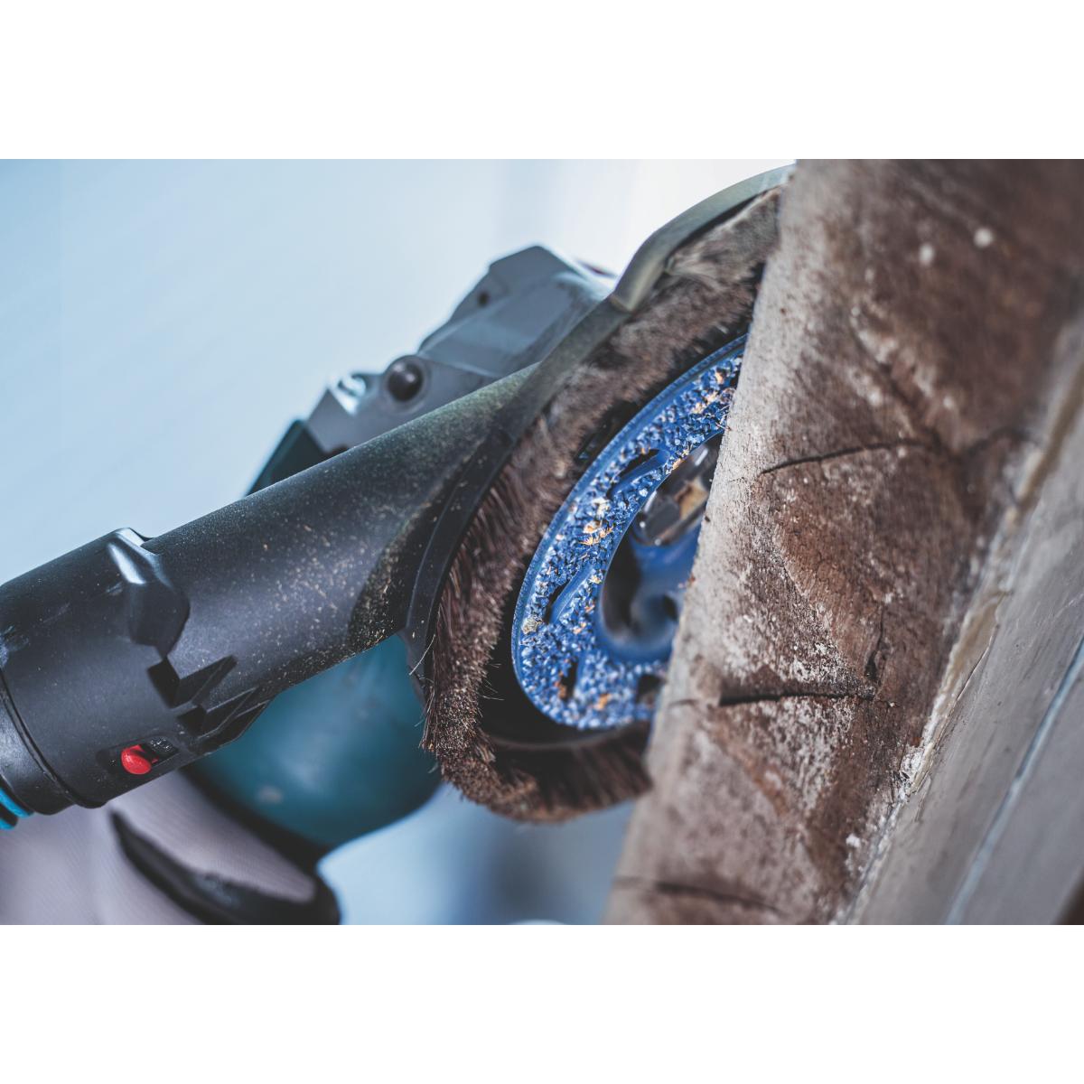 Bosch EXPERT Multi Material Carbide-Topfscheibe grob X-LOCK, 115 mm, 22,23 mm