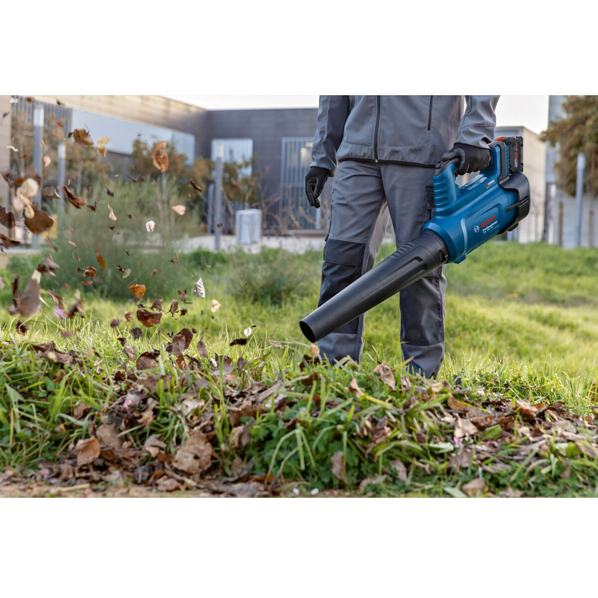 Bosch Laubbläser GBL 18V-750 Professional