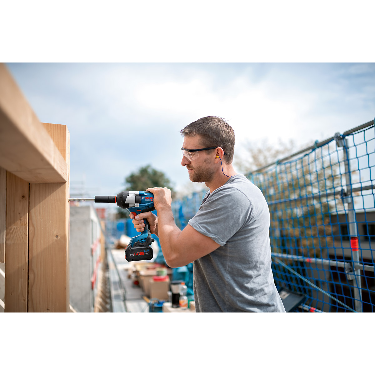 Bosch Akku-Drehschlagschrauber GDS 18V-1050 HC mit 2x Akku ProCORE18V 8.0Ah in L-BOXX