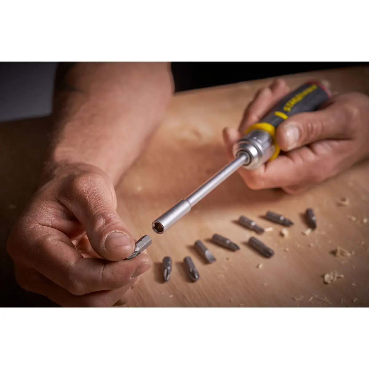 STANLEY FATMAX Bit-Schraubendreher mit Pistolen-Ratsche 12 Bits: 5-6,5-8mm PH1 PH2 PH3