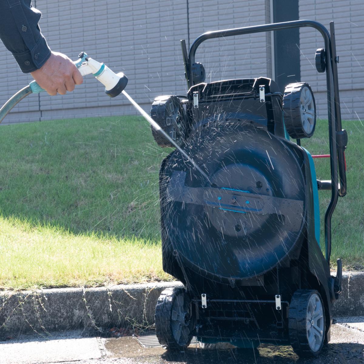 Makita Akku-Rasenmäher 40V max. - 38 cm - 40 l - LM003GZ