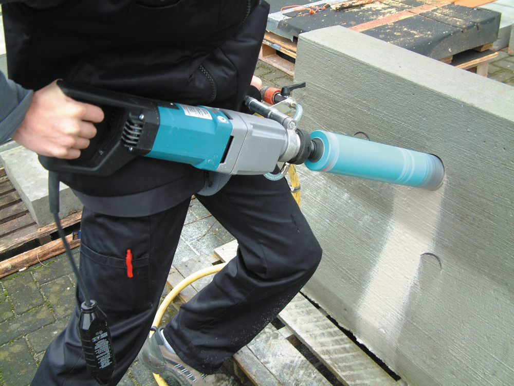 Makita Diamantbohrmaschine  - DBM131