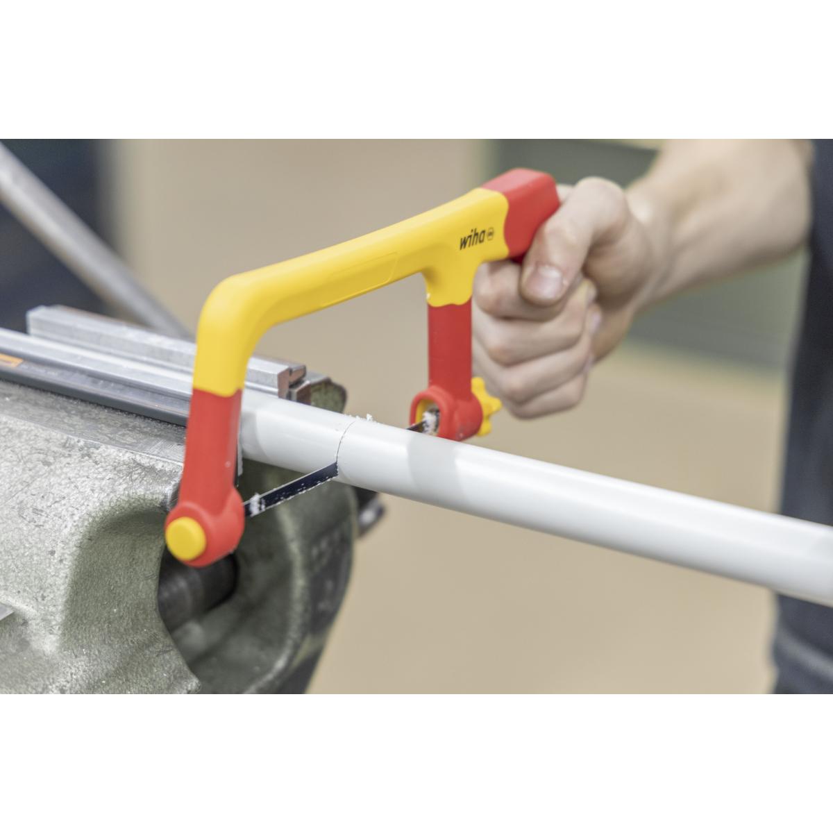 Wiha Bügelsäge electric isoliert mit drei Sägeblättern 150 mm