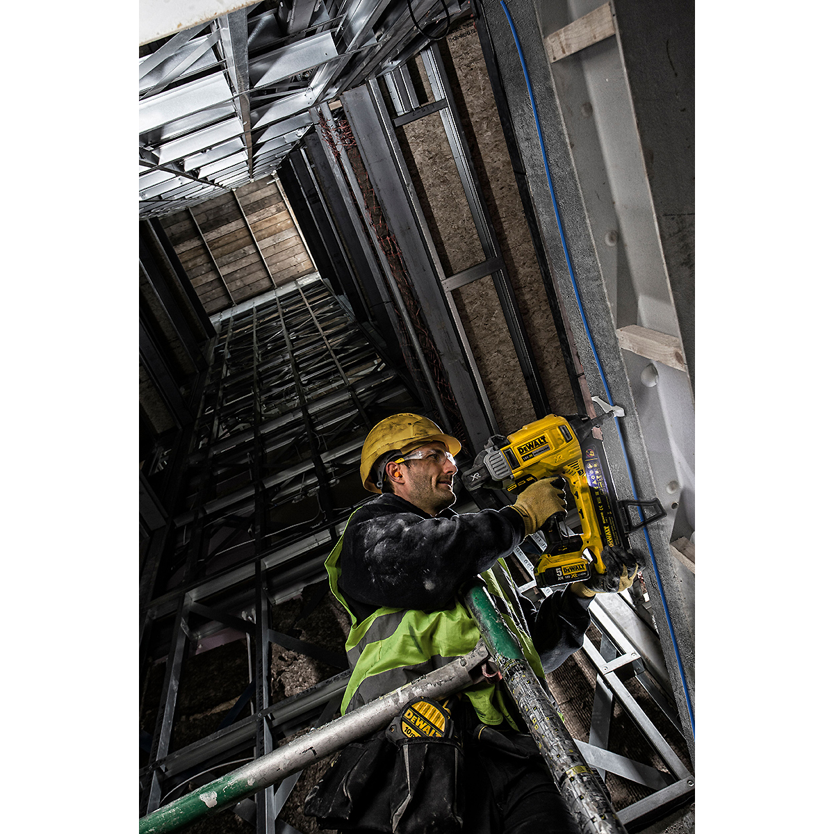 DEWALT Akku-Betonnagler 18V Basisversion
